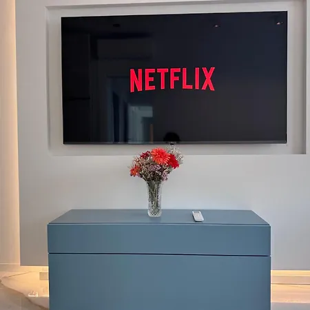 Chic A Luxury Collection Center *