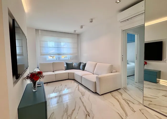 Apartment Chic A Luxury Collection Center