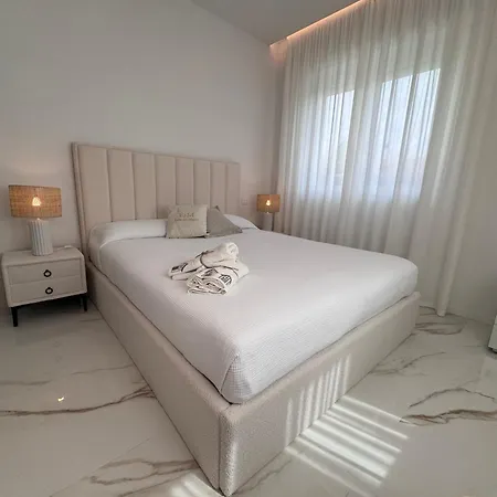 Chic A Luxury Collection Center شقة *